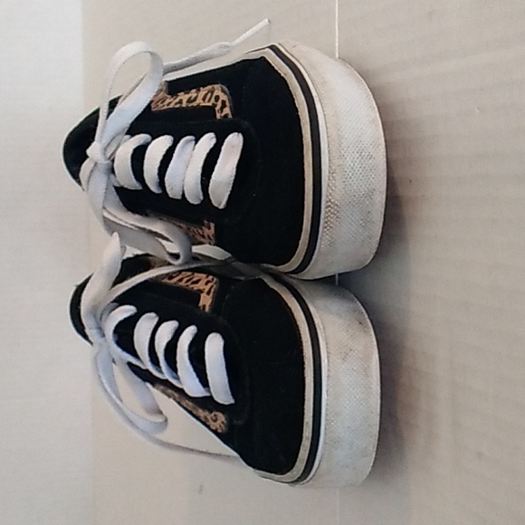 Vans girl's black suede sneakers size 1.5 - Picture 2 of 10